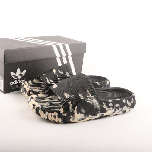 Dép Adidas Adilette 22 Đen Trắng