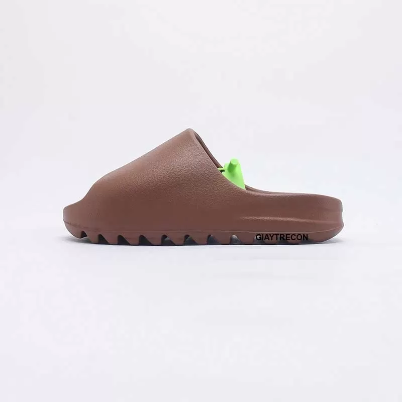 Dép Yeezy Slide Flax Vân Nhám Màu Cà Phê