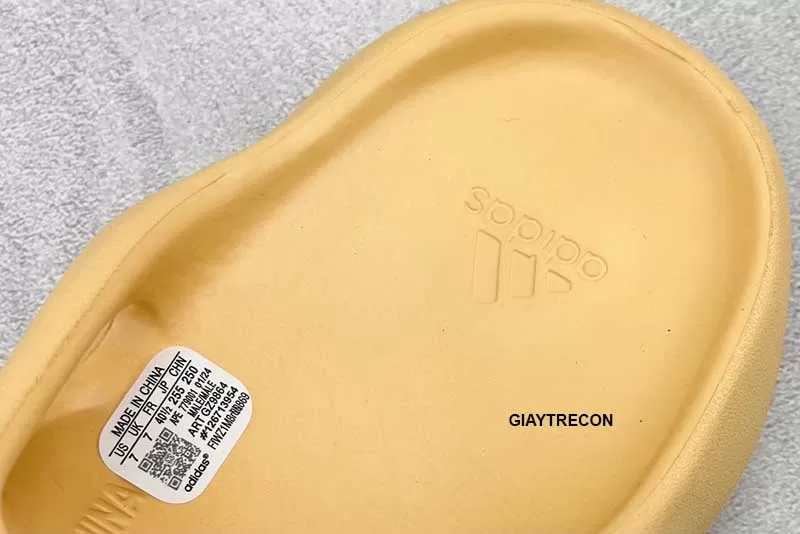 Dép Yeezy 450 Slide Ophani màu vàng