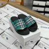 Dép Burberry Check Print Slides Xanh Lá Đậm