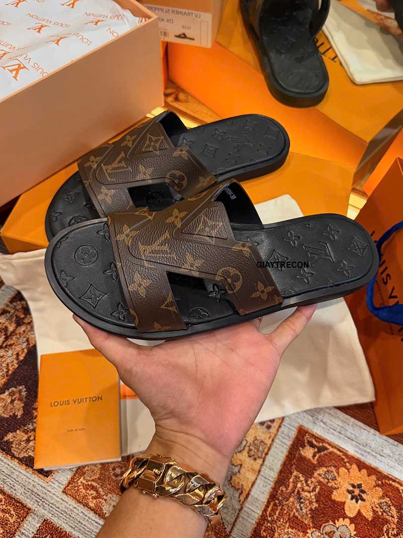 Dép LV Oasis Mule Monogram Nâu