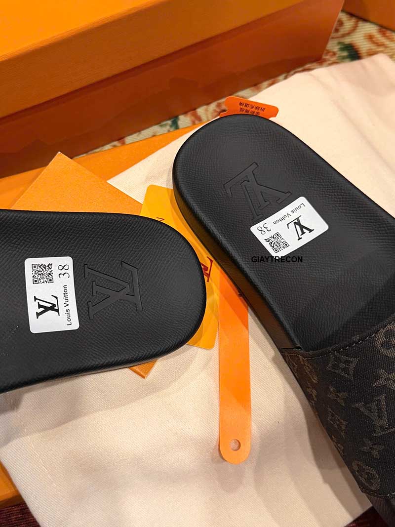 Dép LV Waterfront Monogram Denim Canvas Nâu